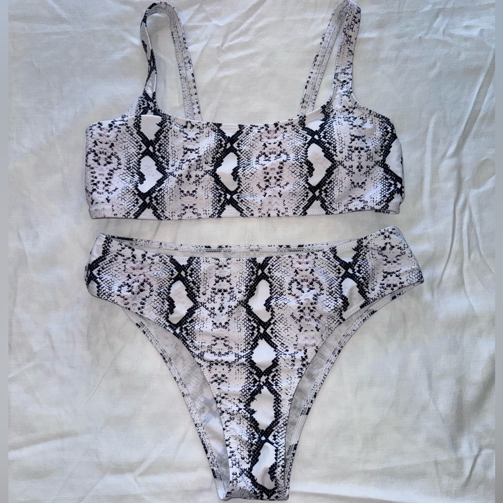 Women’s bikini